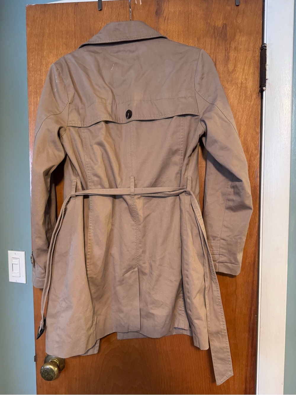 GAP Lightweight Tan Double-Breasted Trench Coat with Belt - Picture 4 of 4